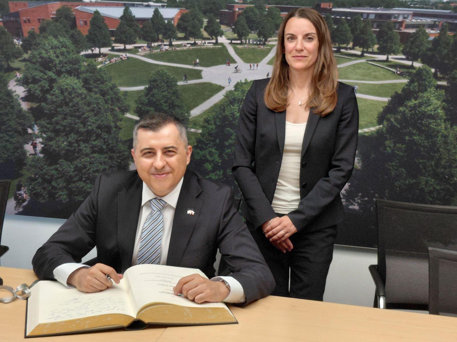 Работно посещение на генералния консул на Република България в Мюнхен г-н Стефан Йонков в гр. Байройт 